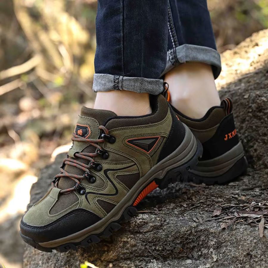 Warrior – Leichte, atmungsaktive orthopädische Wanderschuhe für Herren. Bequeme Trekkingschuhe für alle Jahreszeiten | OrthoHike